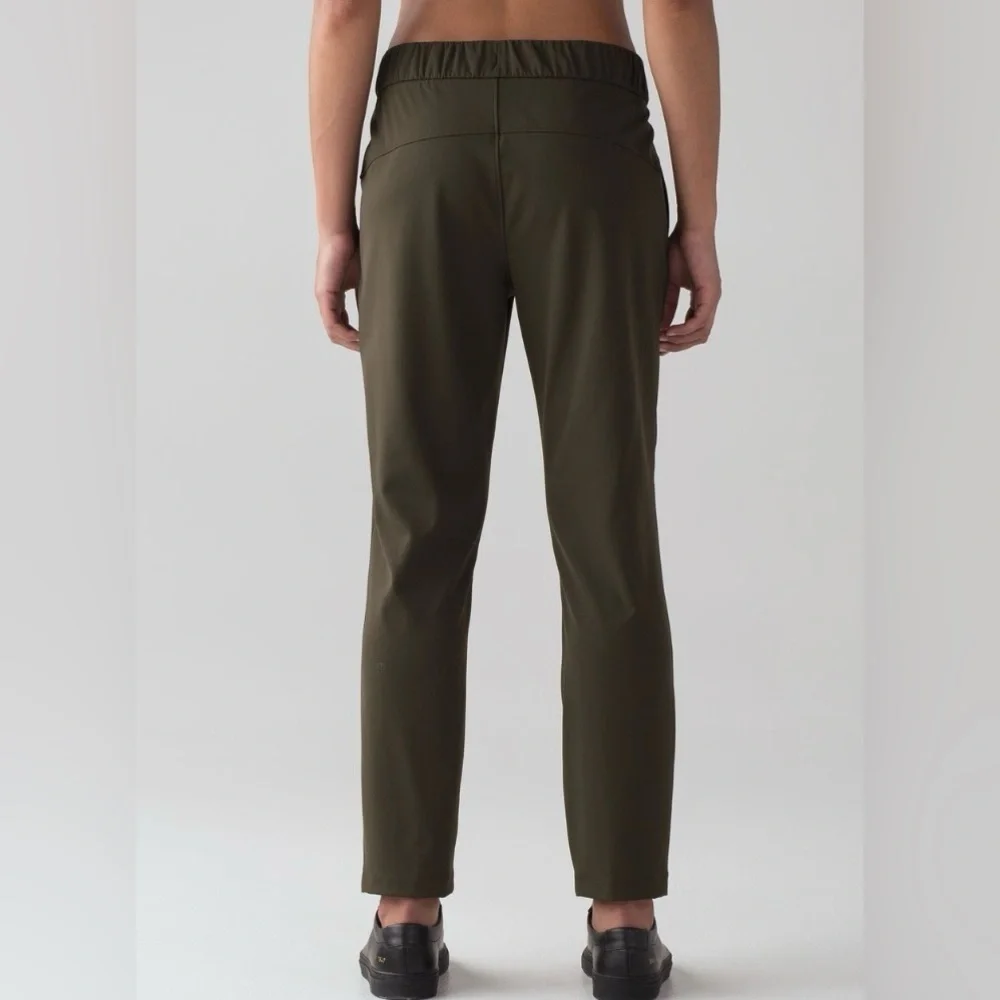 lululemon athletica four way
